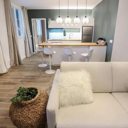 Апартаменты Elegant Parisien *